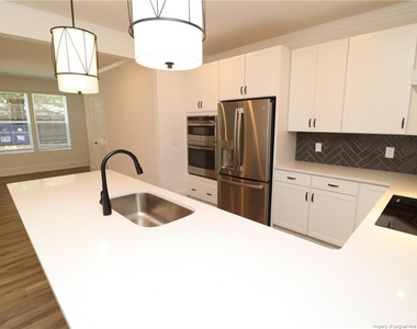 110 Byrum Street - Photo Thumbnail 7
