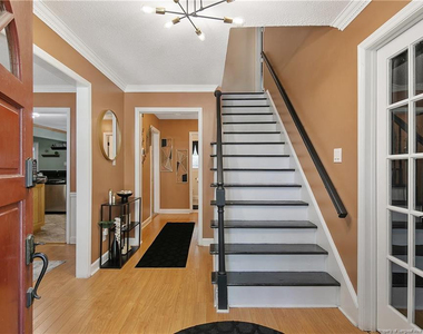 3470 Thamesford Road - Photo Thumbnail 1