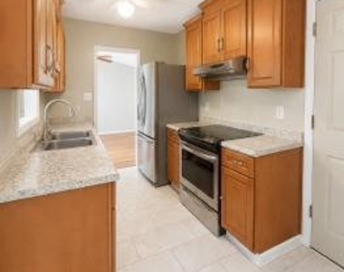 1228 Bromley Drive - Photo Thumbnail 4