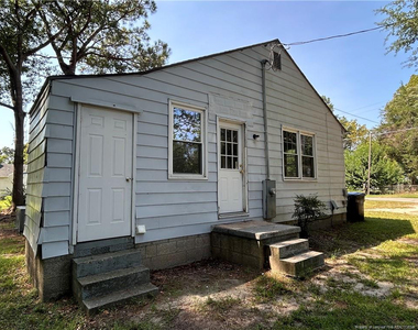 604 Forrest Street - Photo Thumbnail 10