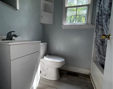 604 Forrest Street - Photo Thumbnail 7