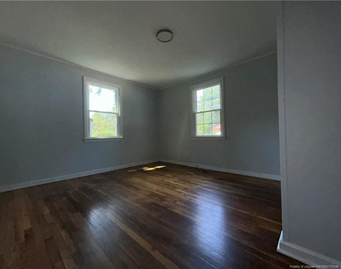 604 Forrest Street - Photo Thumbnail 5