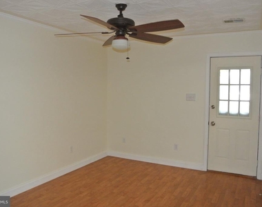 6 Cobblestone Drive - Photo Thumbnail 5