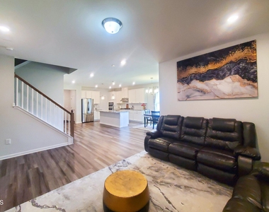 3553 Lovage Drive - Photo Thumbnail 6