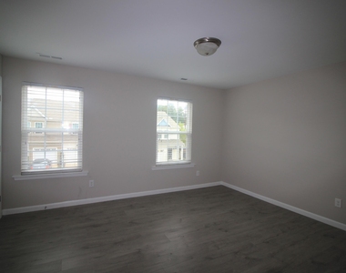 405 Stone Flower Lane - Photo Thumbnail 13