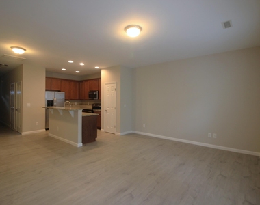 405 Stone Flower Lane - Photo Thumbnail 6
