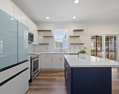 930 Pristine Lane - Photo Thumbnail 20