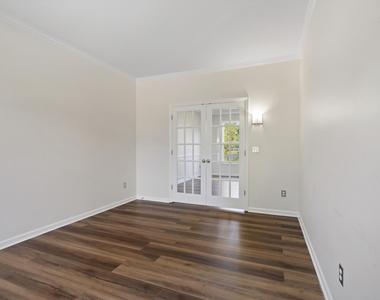 930 Pristine Lane - Photo Thumbnail 10