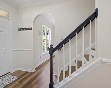 930 Pristine Lane - Photo Thumbnail 6