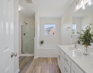 930 Pristine Lane - Photo Thumbnail 33