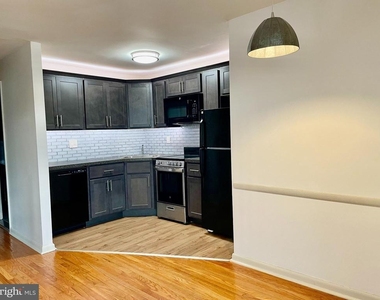 3209 W Chester Pike - Photo Thumbnail 2
