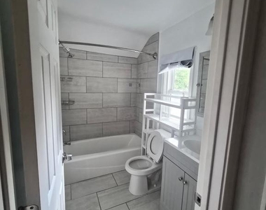 4118 Berry Avenue - Photo Thumbnail 6