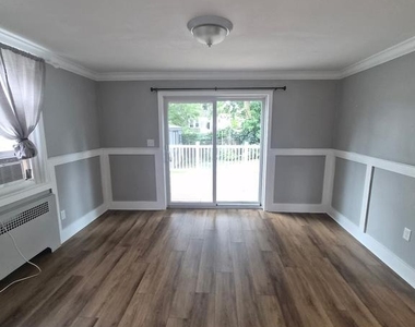 4118 Berry Avenue - Photo Thumbnail 2