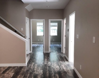 407 East End Avenue - Photo Thumbnail 4