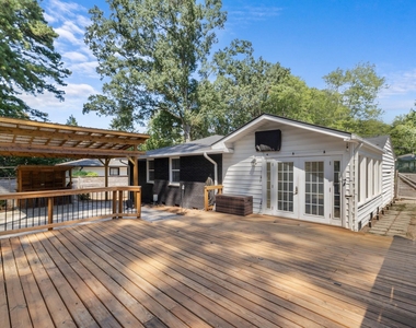 2115 Bellaire Avenue - Photo Thumbnail 31