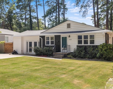 2115 Bellaire Avenue - Photo Thumbnail 2