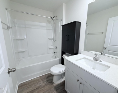 8640 Brixton Shay Drive - Photo Thumbnail 10