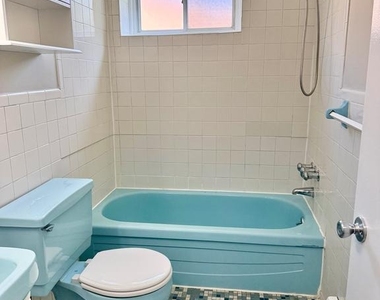335 E Lancaster Avenue - Photo Thumbnail 14