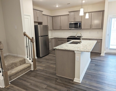 1527 Smoky Mountains Street - Photo Thumbnail 4