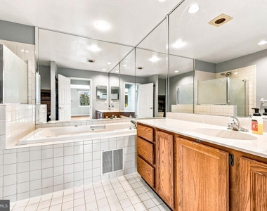 103 Greenbrook Court - Photo Thumbnail 15