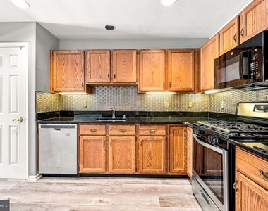 103 Greenbrook Court - Photo Thumbnail 9
