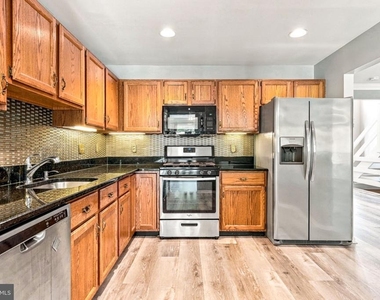 103 Greenbrook Court - Photo Thumbnail 10