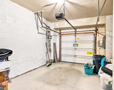 103 Greenbrook Court - Photo Thumbnail 21