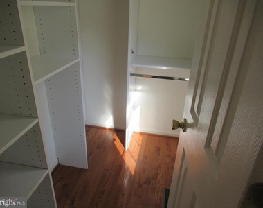 803 Purple Martin Court - Photo Thumbnail 9