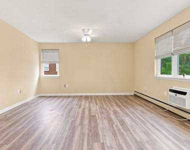 333 Lacey Avenue - Photo Thumbnail 4