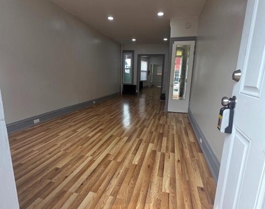 1121 Douglass Street - Photo Thumbnail 1