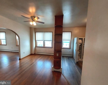 213 B Lincoln Way W - Photo Thumbnail 5