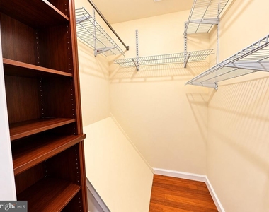 173 Sayre Drive - Photo Thumbnail 15