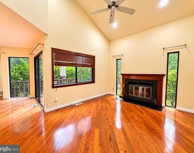 173 Sayre Drive - Photo Thumbnail 8