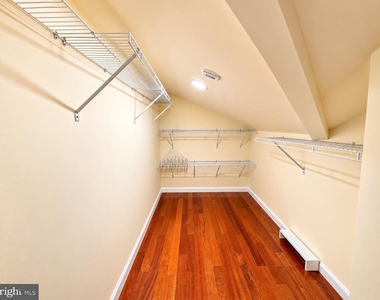173 Sayre Drive - Photo Thumbnail 22