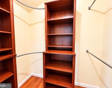 173 Sayre Drive - Photo Thumbnail 21