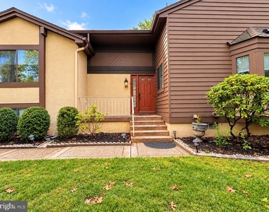 173 Sayre Drive - Photo Thumbnail 1