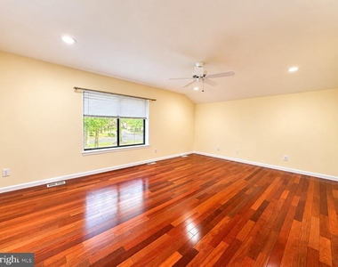 173 Sayre Drive - Photo Thumbnail 13