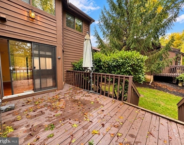 173 Sayre Drive - Photo Thumbnail 34