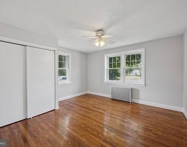 63 Eldridge Avenue - Photo Thumbnail 11