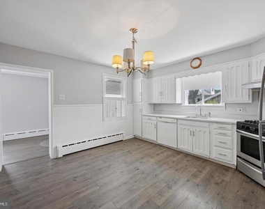 63 Eldridge Avenue - Photo Thumbnail 5