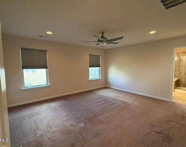 1009 Magnolia Blossom Lane - Photo Thumbnail 23
