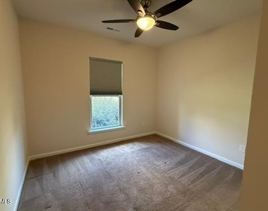 1009 Magnolia Blossom Lane - Photo Thumbnail 13