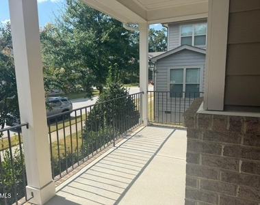 1009 Magnolia Blossom Lane - Photo Thumbnail 3