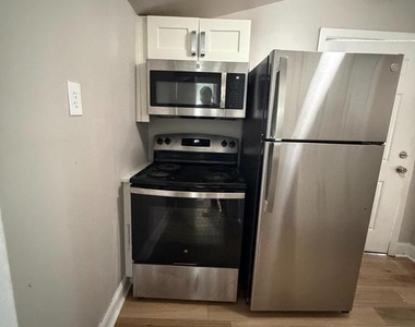 1201 N Commerce Street - Photo Thumbnail 6