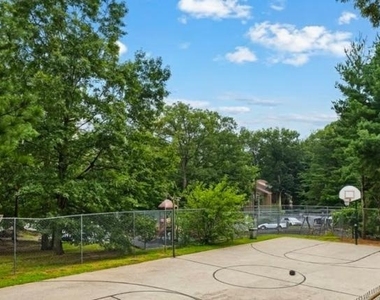 1402 Tristram Circle - Photo Thumbnail 19
