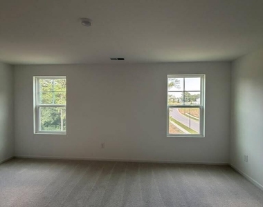 2160 Mica Rdg Lane - Photo Thumbnail 4