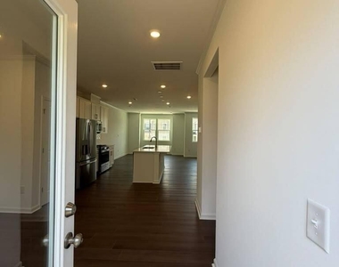 2160 Mica Rdg Lane - Photo Thumbnail 18