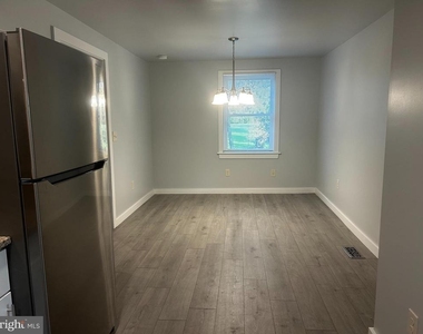 552 Sickler Avenue - Photo Thumbnail 5