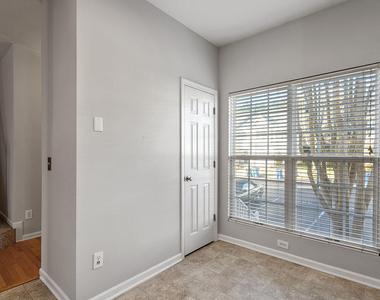 3048 Settle In Lane - Photo Thumbnail 14