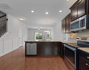 6426 Swatner Drive - Photo Thumbnail 4